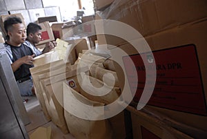 INDONESIA DEMOCRACY OBSTACLE