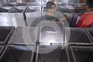 INDONESIA DEMOCRACY OBSTACLE