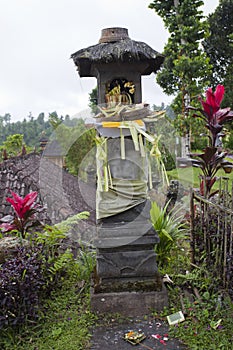 Indonesia religious donations to the gods