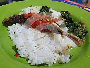 Indonesian food klotok fish vegetables health rice