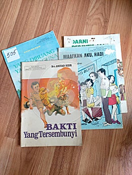 Indonesian old fairy tale balai pustaka