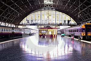 Indoor hall of Hua Lamphong train station .