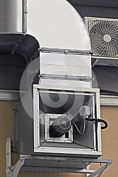 Industrial air ventilation system