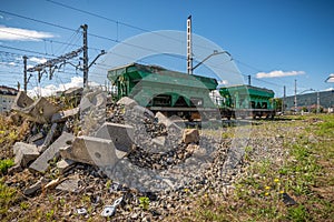 Ferrocarril vias y vagones photo