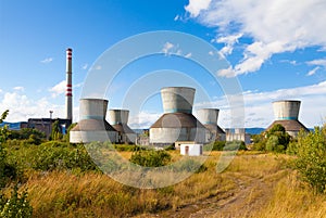 Industrial cooling towers