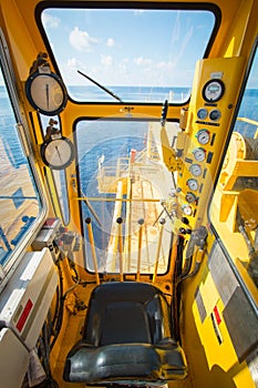 Industrial crane cabin - control cabin for crane driver offshore