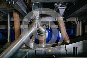 Industrial grain drying machine. Pipeline and separator