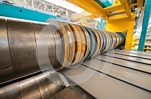 Industrial machine for steel coils cut