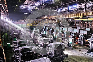 Industrial metallurgical fabrication rolling mill