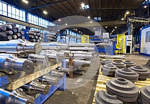 Industrial production of shafts for heavy industry