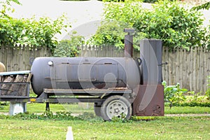 Industrial sized barbecue cooker