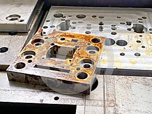 Industrial steel injection molding part