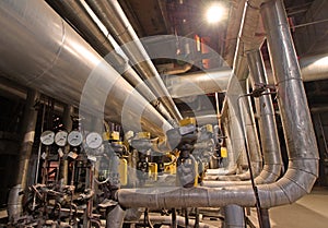 Industrial Steel pipelines, valves, cables and walkways