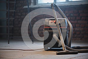 Industrial vacuum cleaner