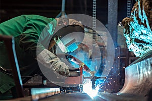 Industriale lavoratore sul 