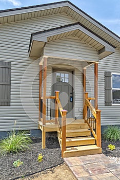 Inexpensive New Home Entrance