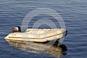 Inflatable boat