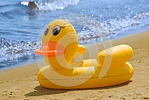 Inflatable duck