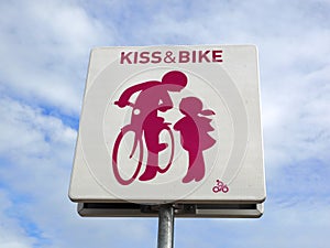 Information Sign Kiss and Bike