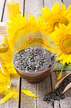 Ingredient oil , seeds and sunflower