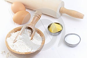 Ingredients to make a cake