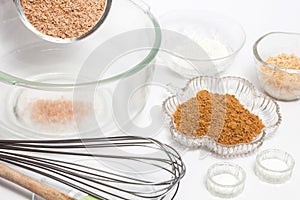 Ingredients to prepare integral wheat bran muffins