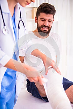 Injury man in doctor