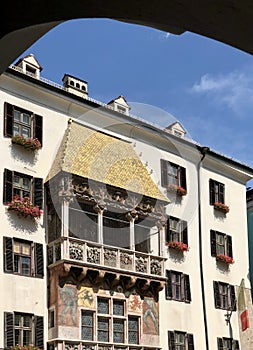 Innsbruck, Tettuccio d\'oro â Goldenes Dachl photo