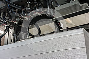 Input or load of paper in an offset printing machine measures 72/102