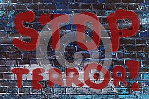 The inscription on the wall of graffiti with the slogan