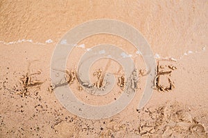 Inscriptions on the sand: escape