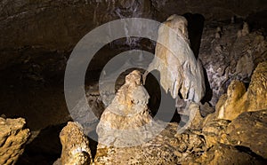 Vnútri jaskyne