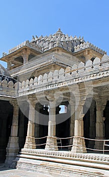 Inside the Jain Temple of Ranakpur 2