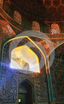 Inside the Sheikh Lotfollah Mosque, Isfahan, Iran, Middle East