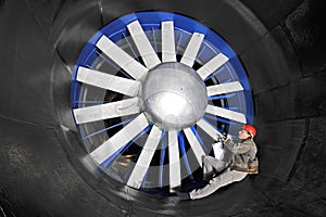 Inspecting a wind tunnel