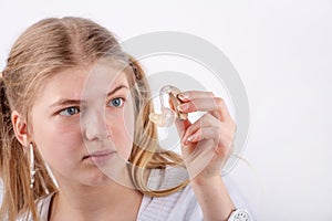 Inspection of a hearing aid