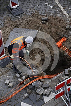 Installation of optic cables to houses