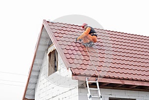 Installation of a roof