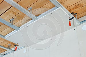 Installation of suspended ceiling