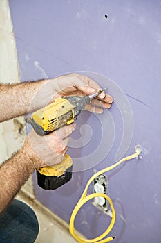 Installing Drywall Screws