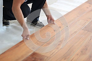 Installing laminate flooring