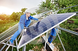 Installing of solar photo voltaic panel system