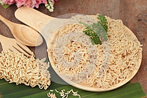 Instant noodles at blanched and dry instant noodle.