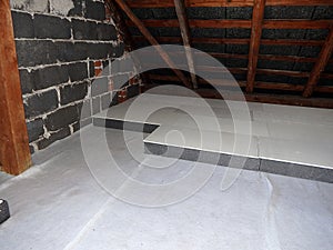 Insulation of the attic - polystyrene