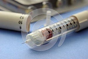 Insulin syringe