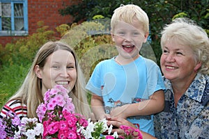 INTERGENERATIONAL FAMILY 5