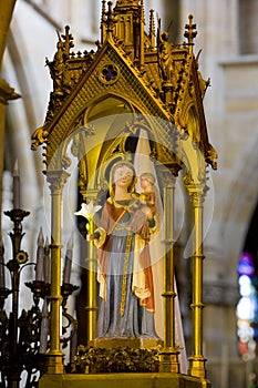 interior of basilica Notre-Dame-de-lÃ¯Â¿Â½Eoine, L'Epine, Champagne