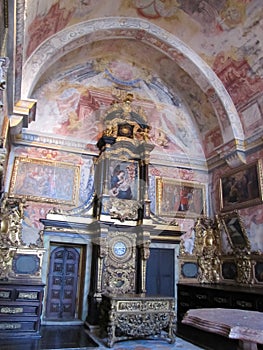 interior of a Catholic church in Porto, Portugal.