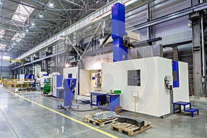 The interior metal manufacturing vertical machining center