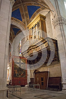 Interior, organ of Lucca Cathedral. Cattedrale di San Martino. Tuscany. Italy.